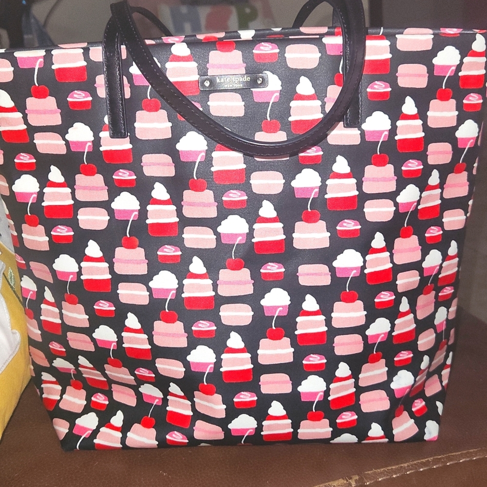 Kate Spade ♠️ Cupcake Tote